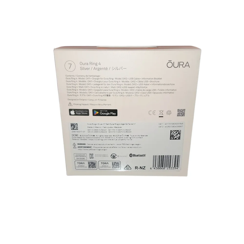 Oura Ring 4 - Silver on White Box